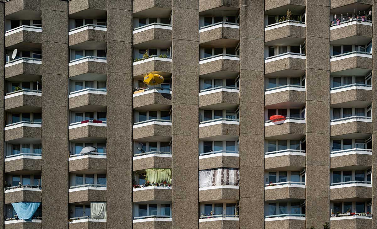 Курение на балконе в Германии. Фото: unsplash.com