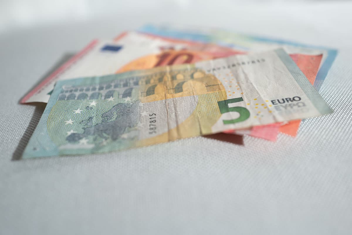 Доплата для пенсионеров в Германии в 2025 году: до 330 евро. Фото: ausnews.de