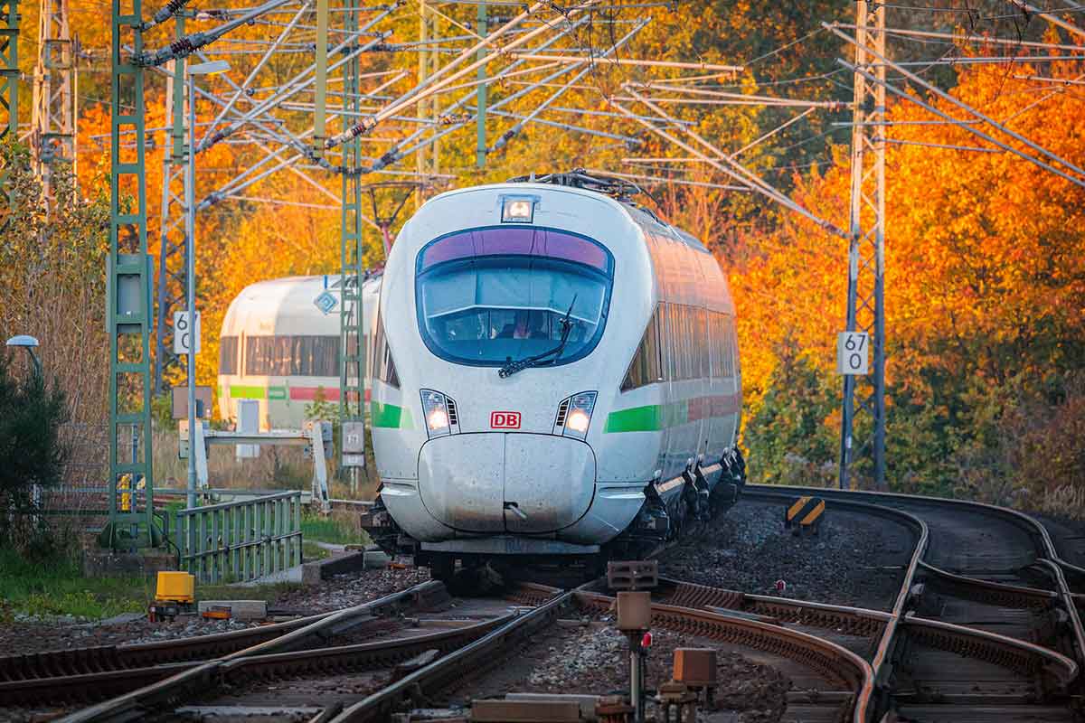 Новое расписание поездов Deutsche Bahn на 2026 год. Фото: unsplash.com