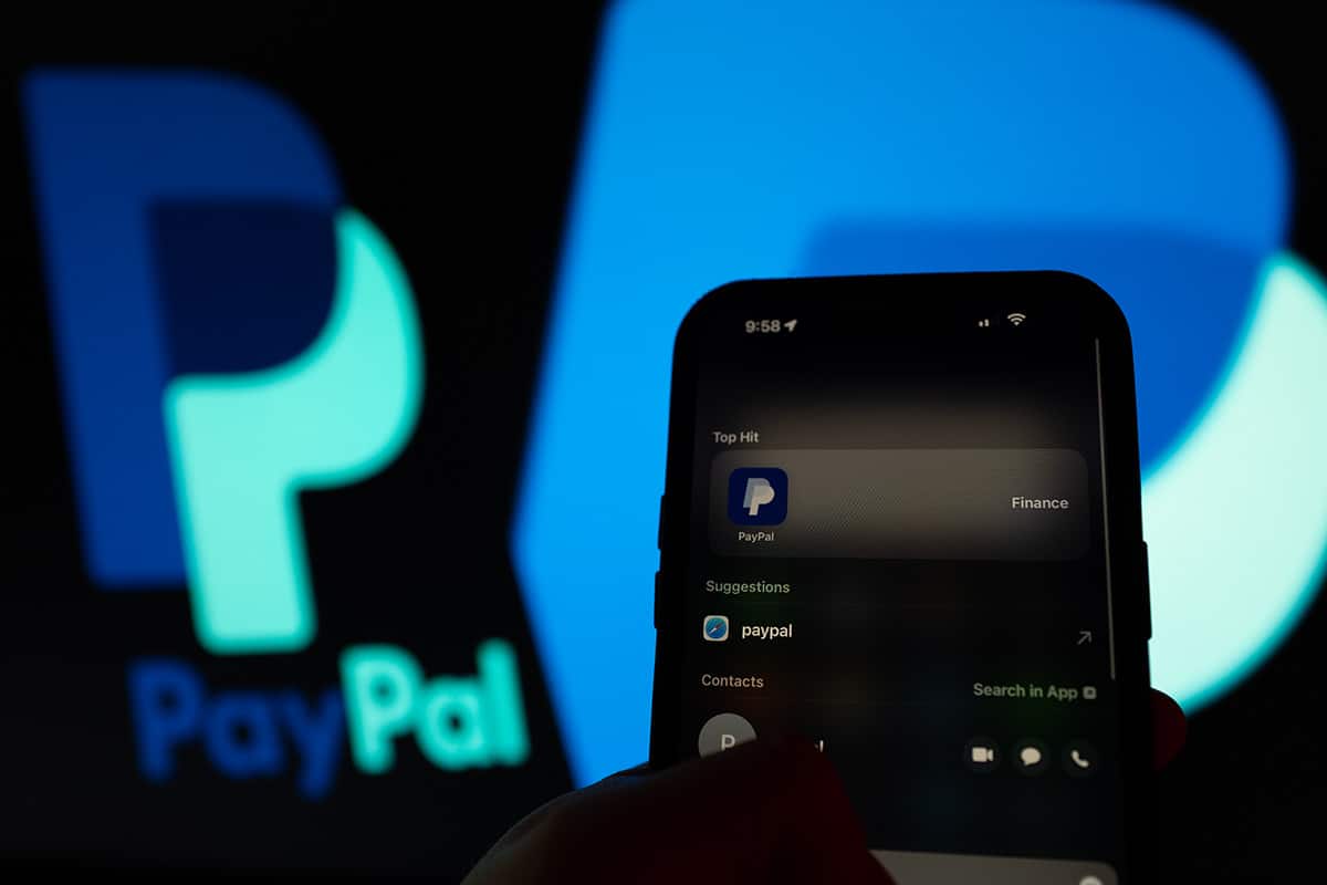 PayPal раздает деньги пользователям в Германии. Фото: ausnews.de