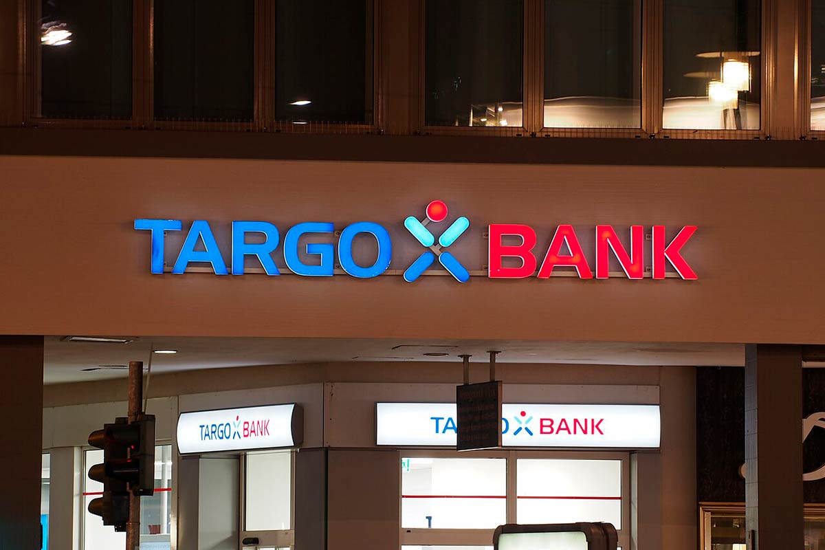 Новая схема обмана клиентов Targobank в октябре 2025 года. Фото: wikimedia commons
