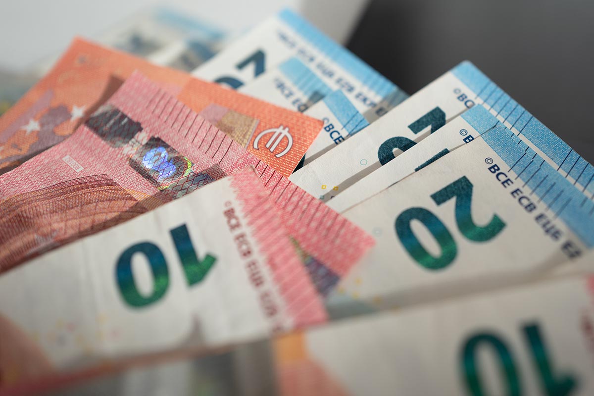 Прибавка к зарплате в Германии с 2026 года. Фото: ausnews.de