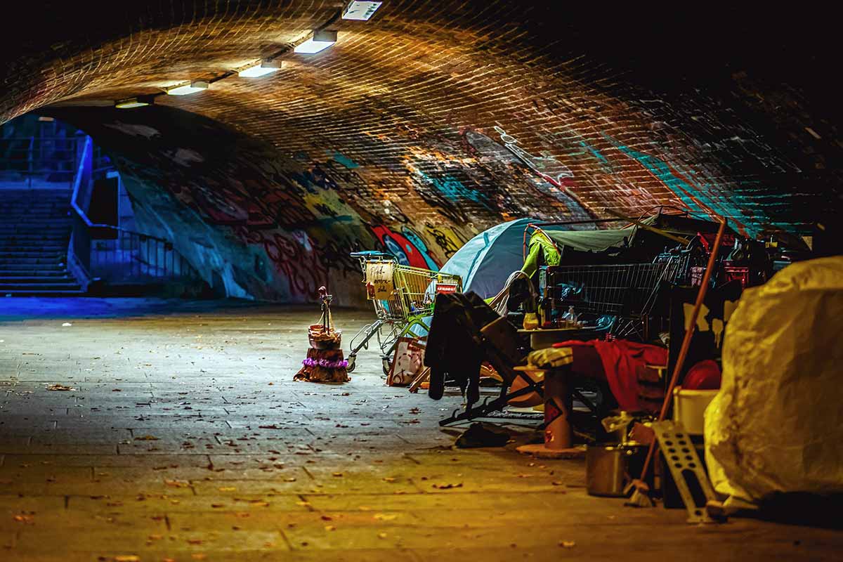 Реформа Bürgergeld грозит ростом бездомности в Германии. Фото: unsplash.com