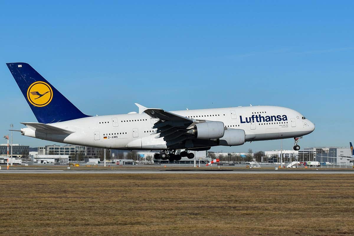 Lufthansa отменит десятки рейсов по Германии в 2026 году. Фото: unsplash.com