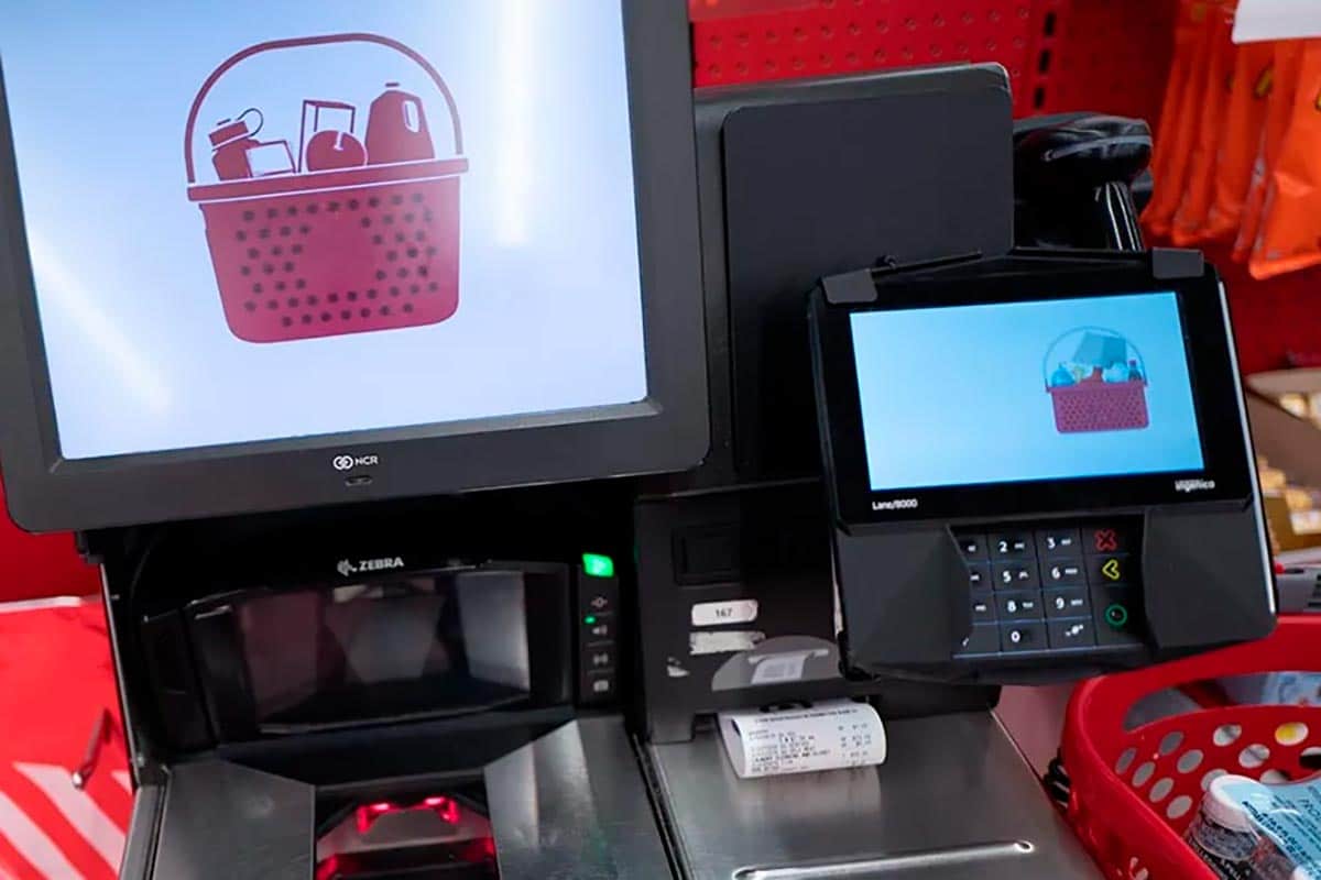 Проблема доступности касс самообслуживания в Германии. Фото: ausnews.de