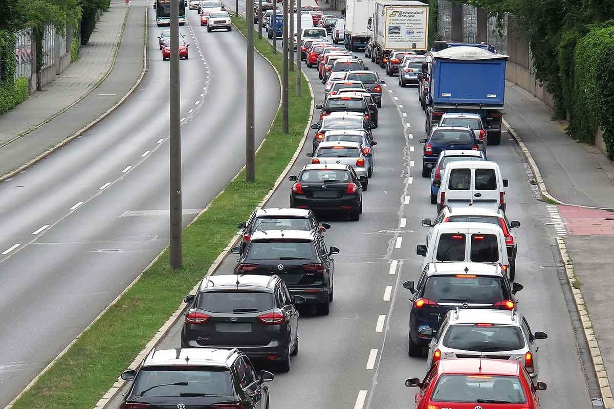 Пробки на дорогах в День единства Германии в 2025 году. Фото: pixabay.com