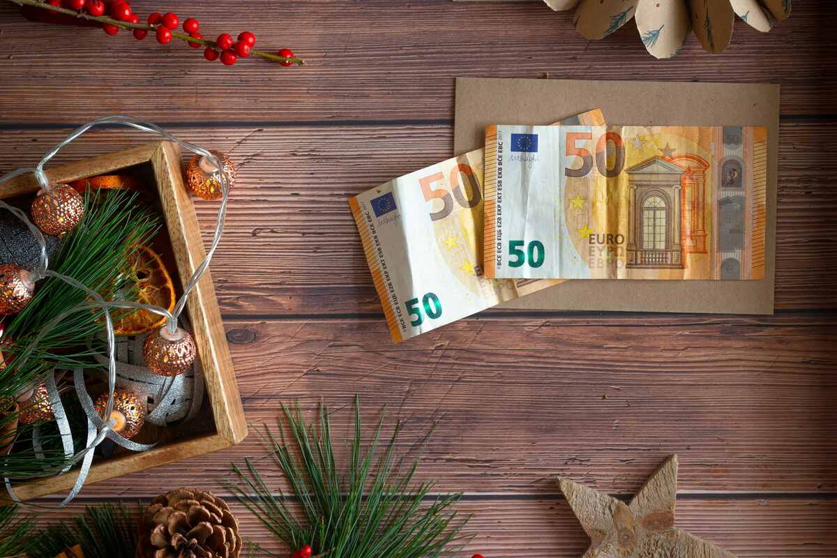 Какой налог на рождественский бонус в Германии в 2025 году. Фото: unsplash.com