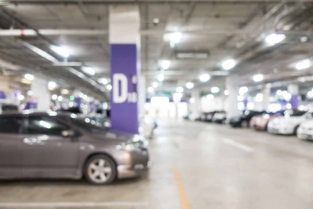 Сколько стоит парковка в отелях Германии: рейтинг городов. Фото: freepik.com