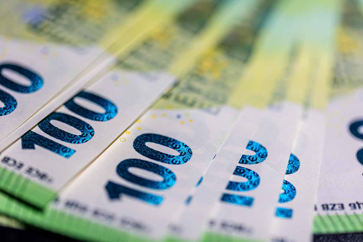 Условия расчёта доплаты к пенсии за 17 месяцев в Германии. Фото: freepik.com