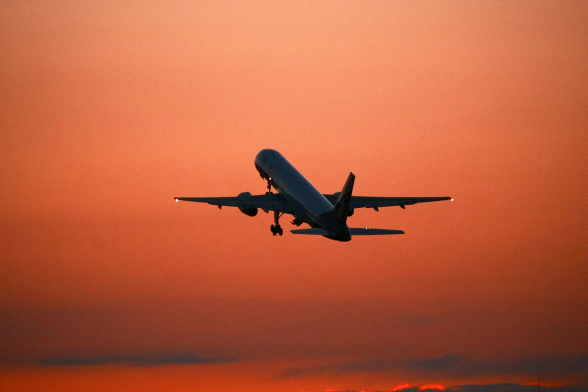 Германия отменит рост авианалогов в 2026 году. Фото: unsplash.com