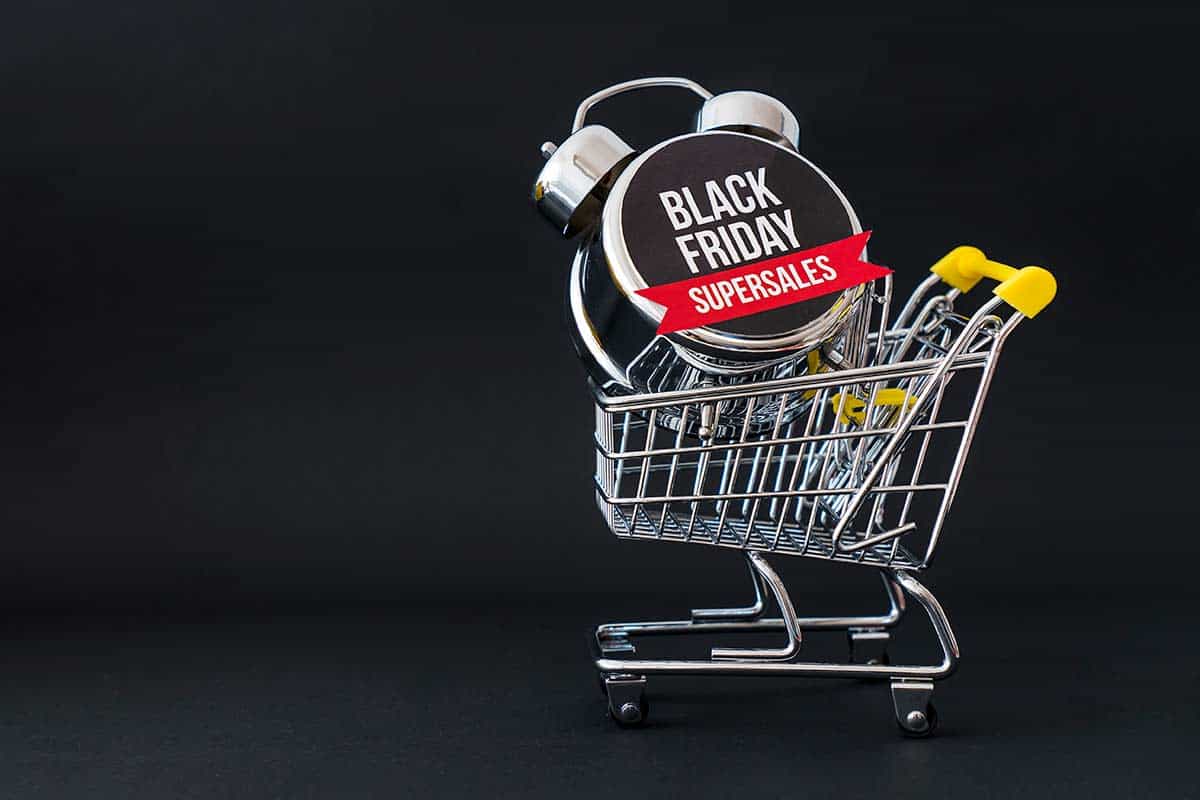 Риски заказов на Черную пятницу из-за рубежа в Германию. Фото: freepik.com