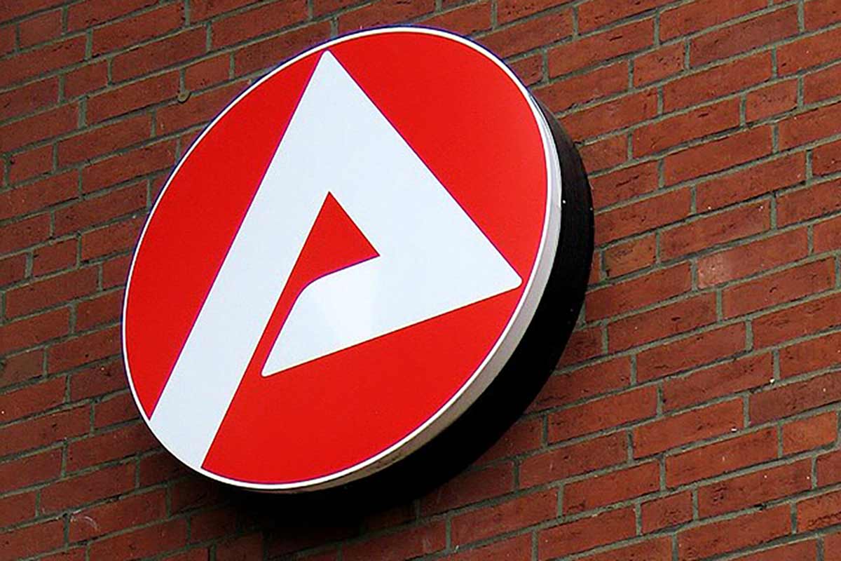 Почему получатели Bürgergeld не ищут работу: опрос 2025 года. Фото: wikimedia commons