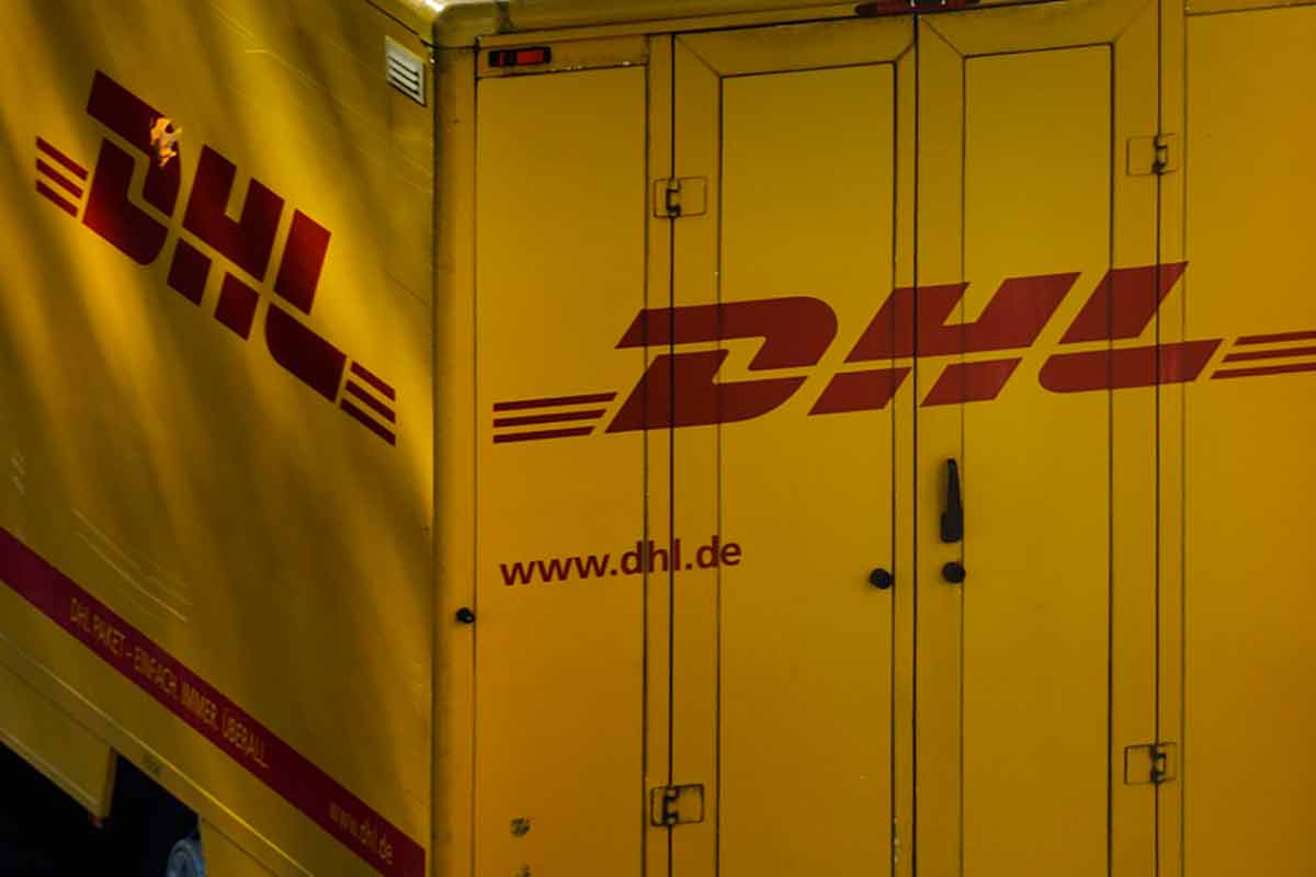 DHL предупреждает о новой мошеннической схеме в Германии. Фото: pixabay.com