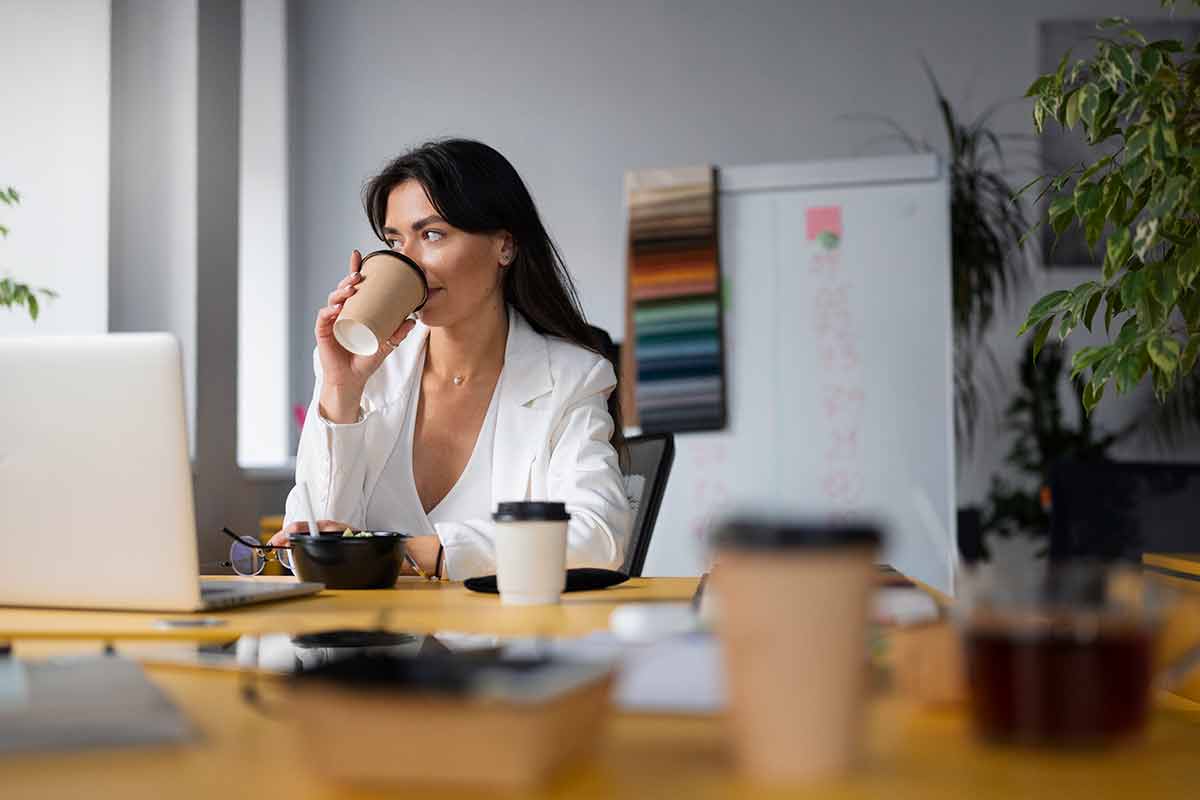 Могут ли в Германии уволить за частые перерывы на кофе. Фото: freepik.com