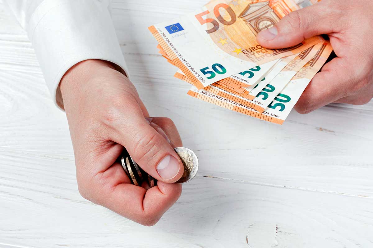 Пенсии в Германии вырастут с 2027 года: прогнозы выплат. Фото: freepik.com