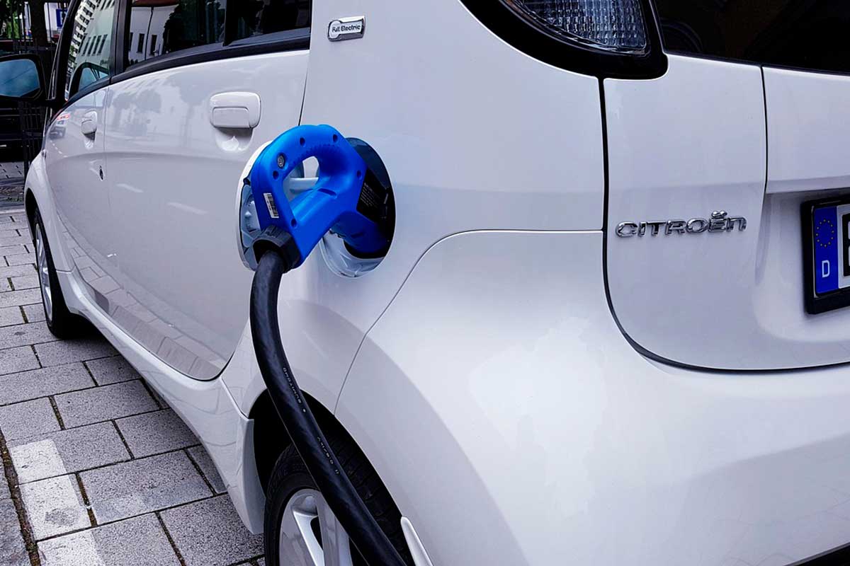 Особенности техосмотра электромобилей в Германии. Фото: pixabay.com