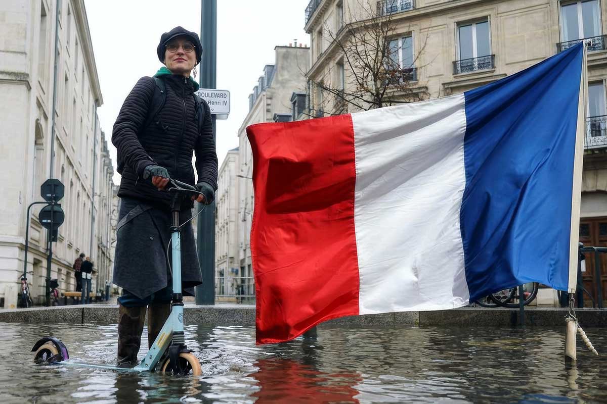 МИД Германии об опасности путешествий во Францию. Фото: ausnews.de