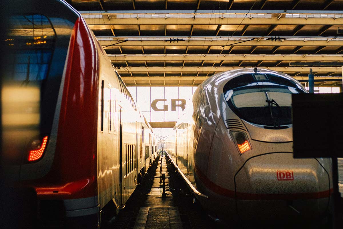 Сколько стоит Deutschlandticket для пенсионеров в 2026 году. Фото: unsplash.com