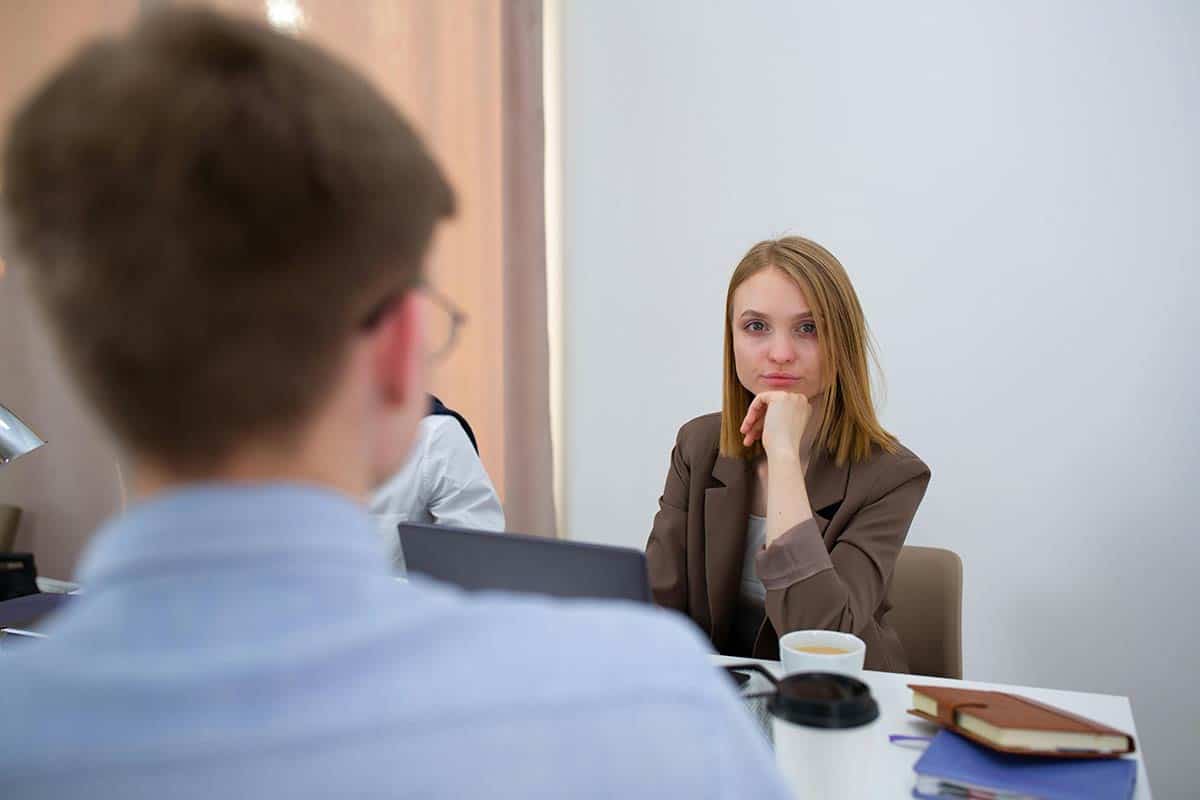 Безработица в Германии достигла 12-летнего максимума