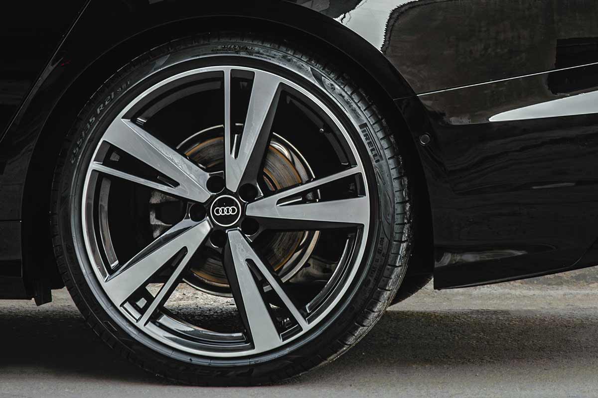 Тест ADAC 2026: лучшие и самые опасные летние шины. Фото: pexels.com