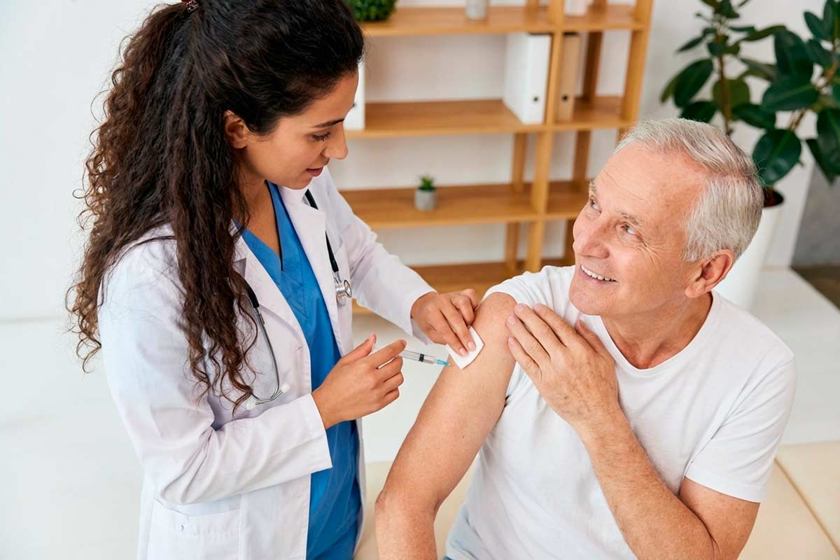 AOK рекомендует садоводам вакцинацию от столбняка