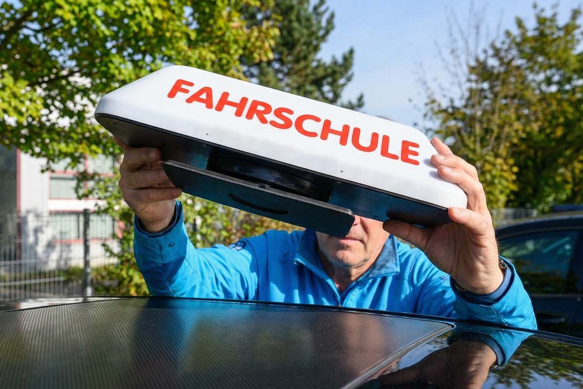 В Германии меняют правила получения водительских прав — станет проще и дешевле. Фото: ausnews.de