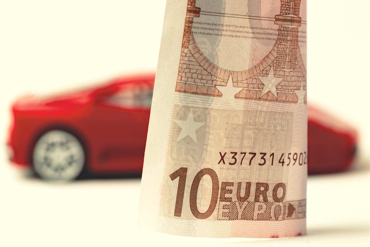 Двойной удар по водителям в Германии: топливо и страховка. Фото: pixabay.com