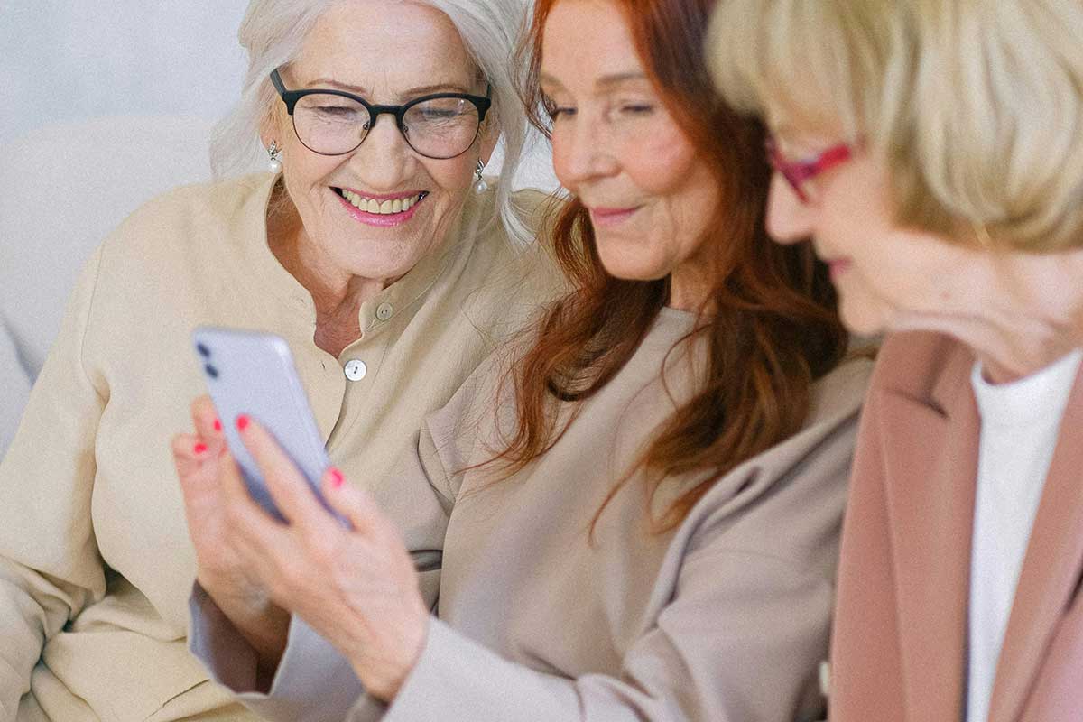 Почему прибавку к пенсии в Германии в 4,24% получат не все. Фото: pexels.com