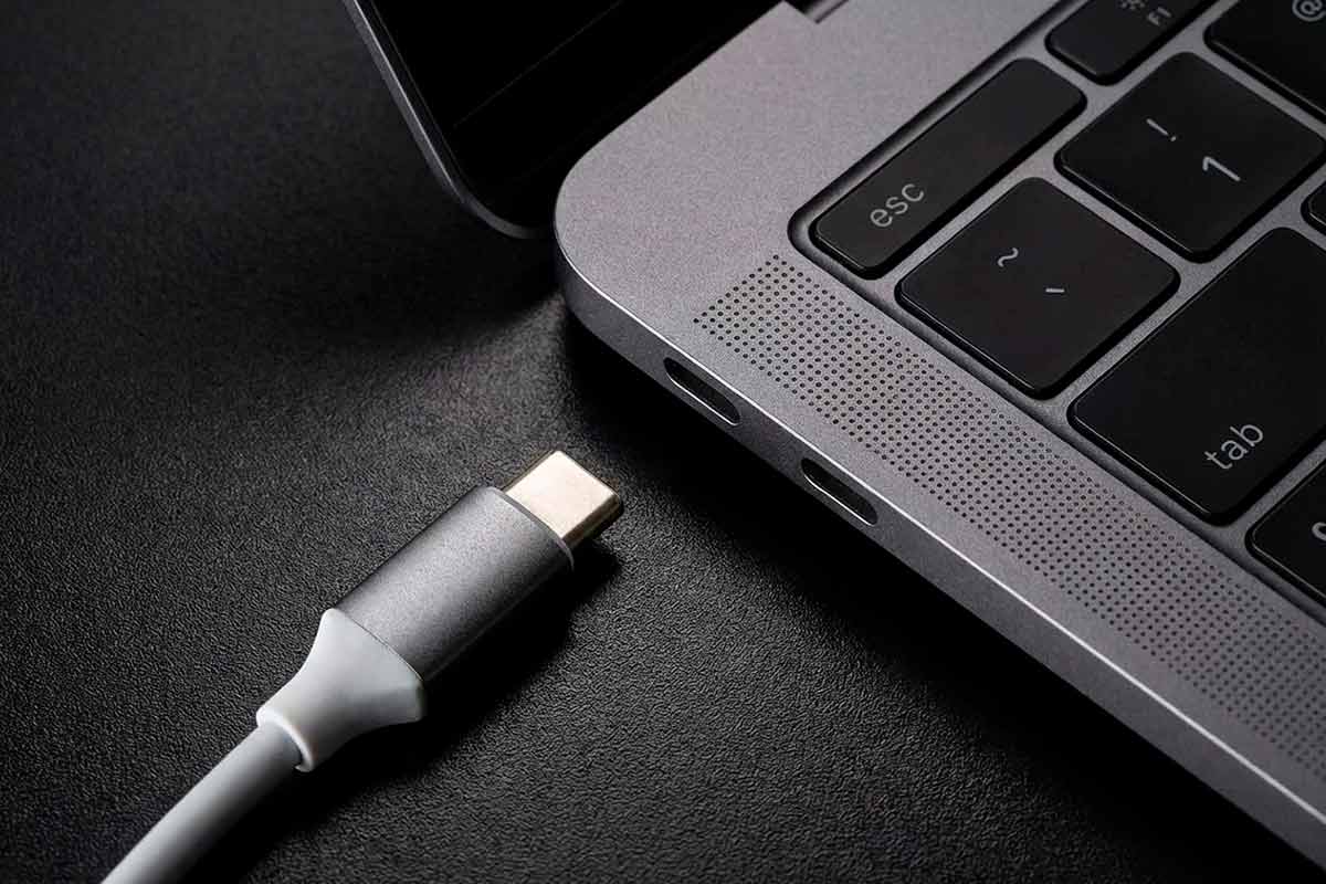 Уже в этом месяце: ЕС вводит единый USB-C для ноутбуков