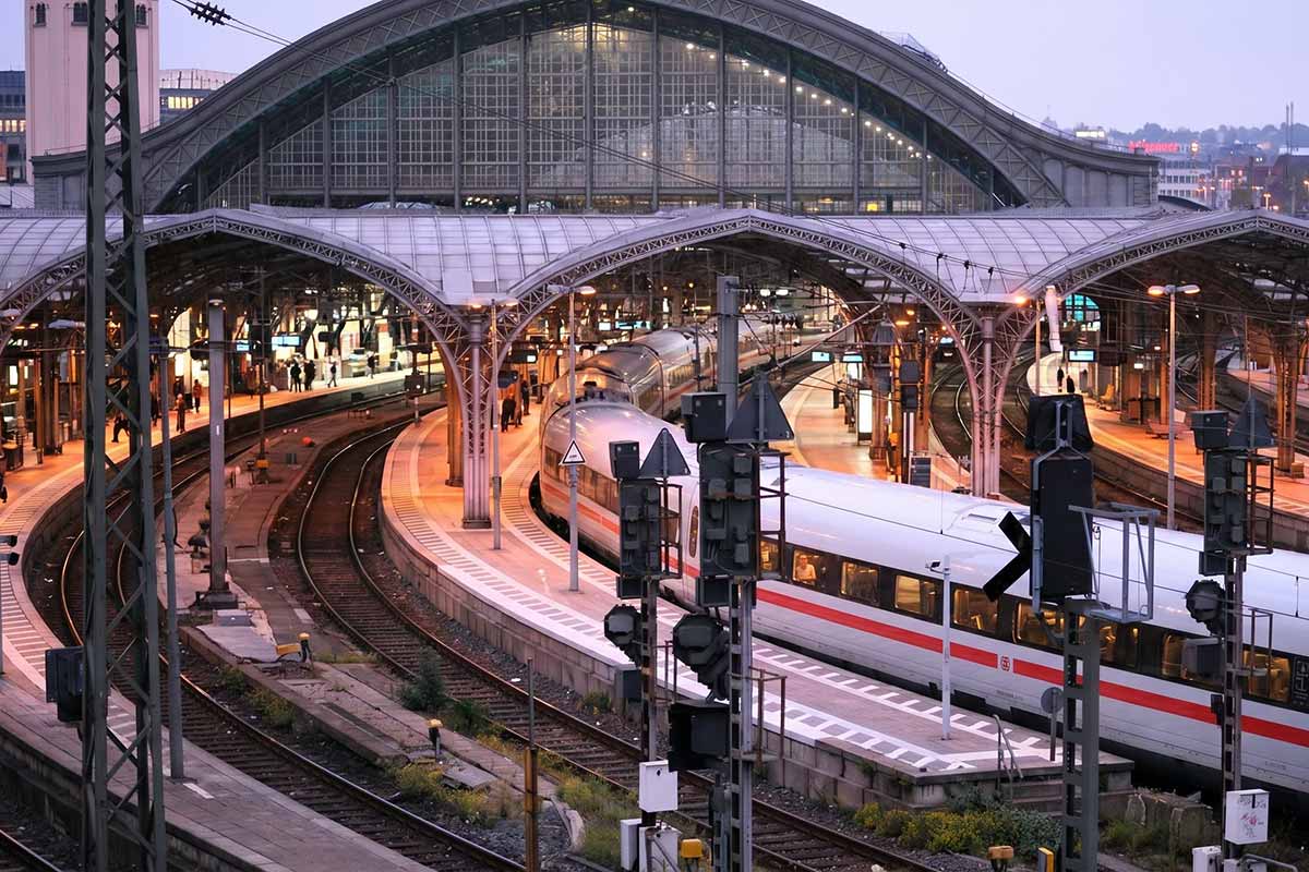 На главном вокзале Кёльна запретили алкоголь: что это означает для пассажиров. Фото: ausnews.de