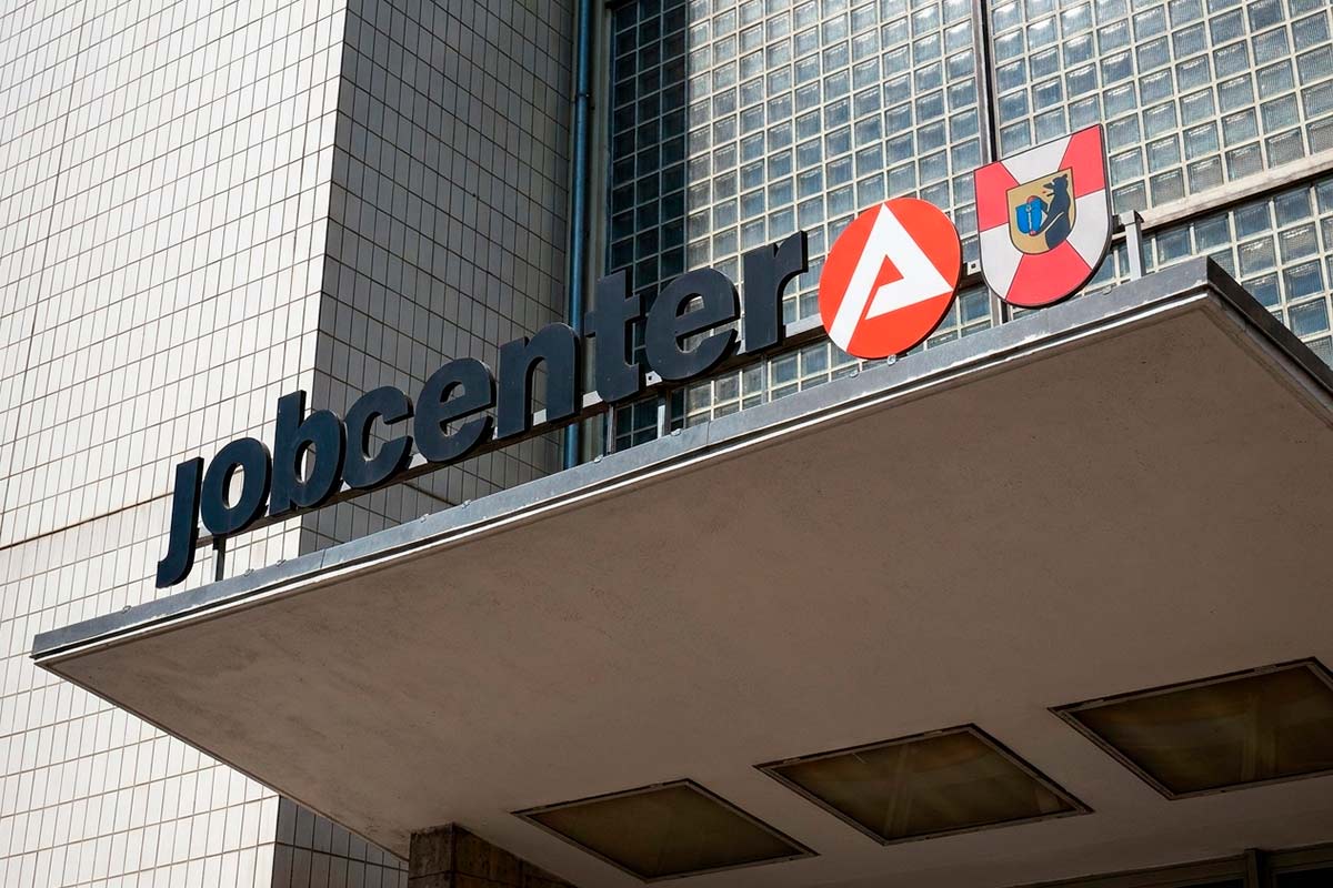 Долг по Bürgergeld спустя 16 лет: закон на стороне Jobcenter. Фото: ausnews.de