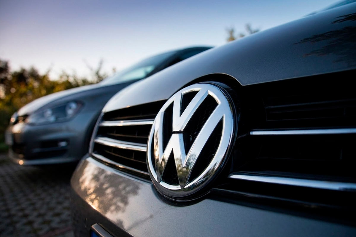 VW предупреждает о поддельных сайтах в Германии в 2026 году. Фото: ausnews.de