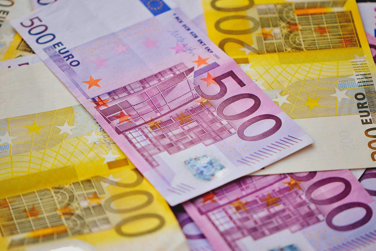 Почему выплату бонуса в 1000 евро в Германии могут отменить. Фото: pixabay.com