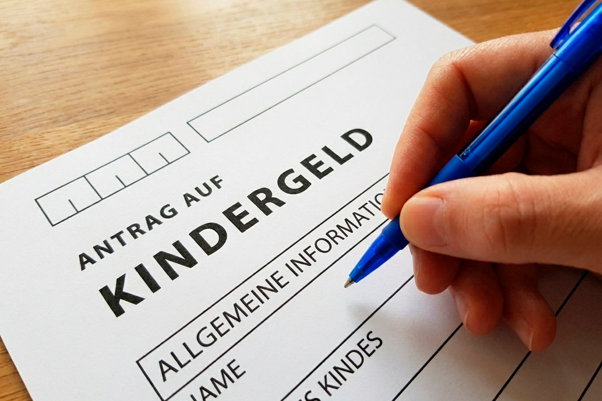 Суд Германии запретил отмену Kindergeld из-за Bürgergeld. Фото: ausnews.de