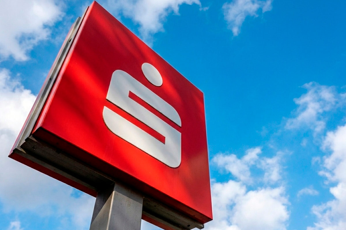 Суд в Германии запретил Sparkasse автоматически продлевать вклады. Фото: ausnews.de