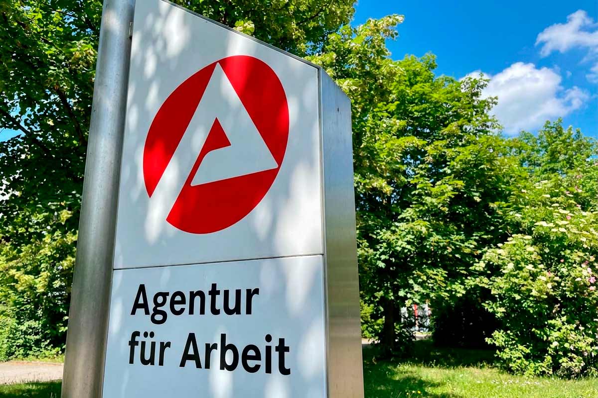 Число безработных в Германии в три раза превышает число вакансий в 2026 году. Фото: ausnews.de
