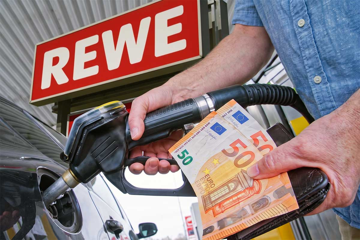 Скидка на топливо закончилась 1 июля — но не для клиентов Rewe. Фото: ausnews.de