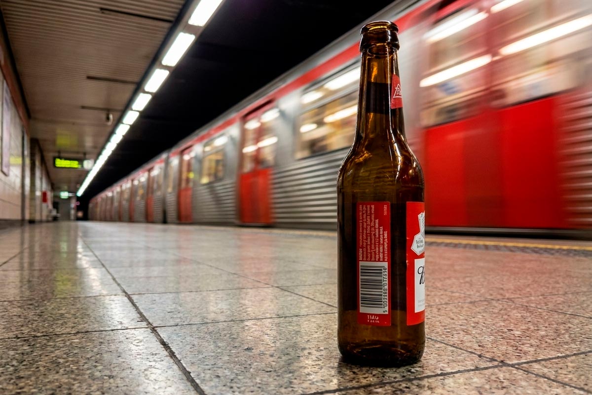 Deutsche Bahn вводит запрет на употребление алкоголя на всех вокзалах Германии. Фото: ausnews.de