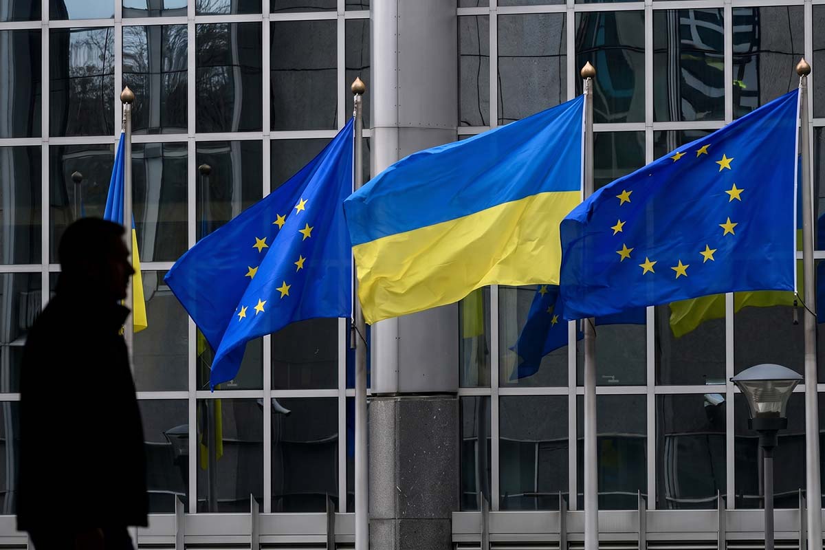 ЕС продлил защиту для украинских беженцев до 2028 года — но не для всех. Фото: ausnews.de