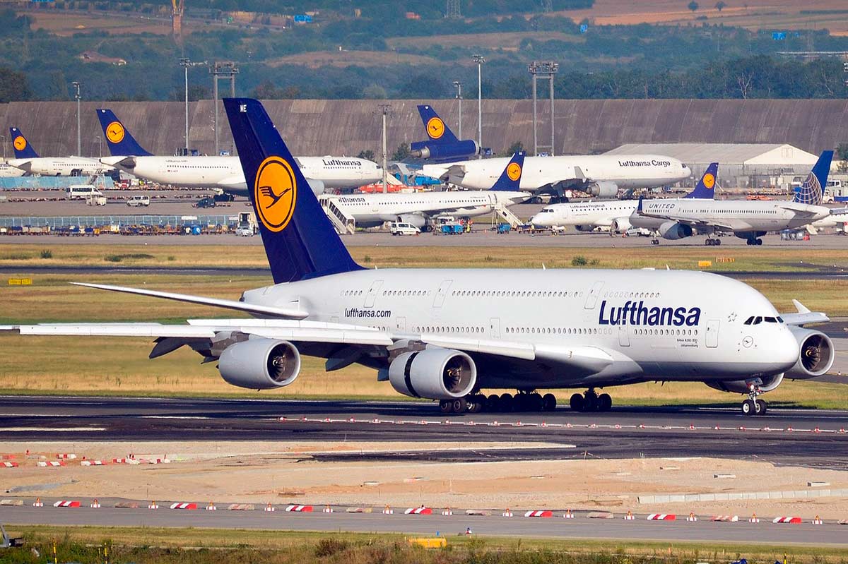 Lufthansa отменяет бесплатную ручную кладь в тарифе Economy Basic. Фото: pixabay.com