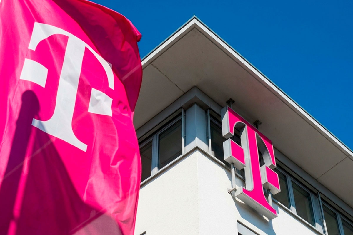Deutsche Telekom предупреждает: летом смартфоны воруют чаще. Фото: ausnews.de
