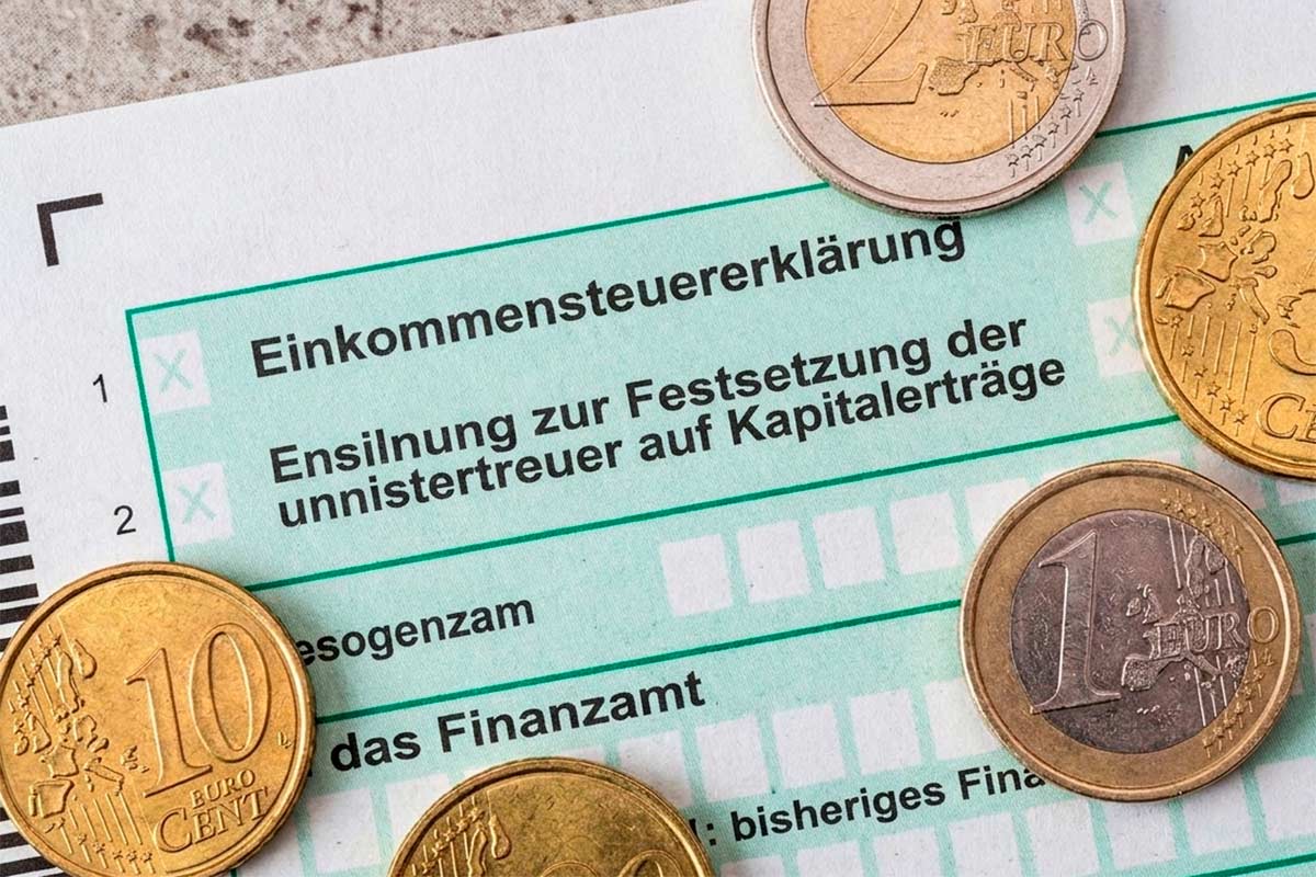 Кто должен подать налоговую декларацию в Германии до 31 июля. Фото: ausnews.de