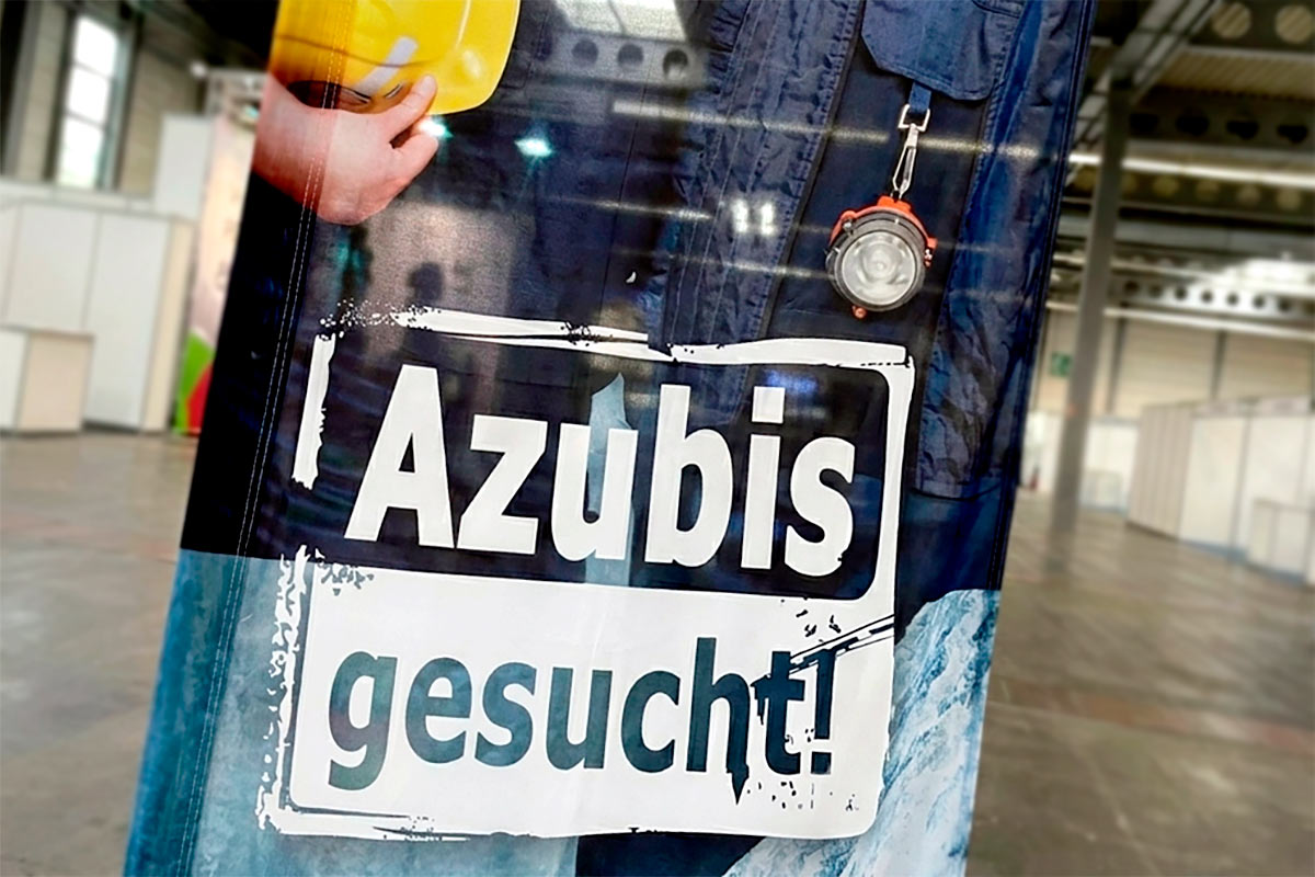 Зарплаты стажёров в Германии 2026: у 45% нет тарифного договора. Фото: ausnews.de