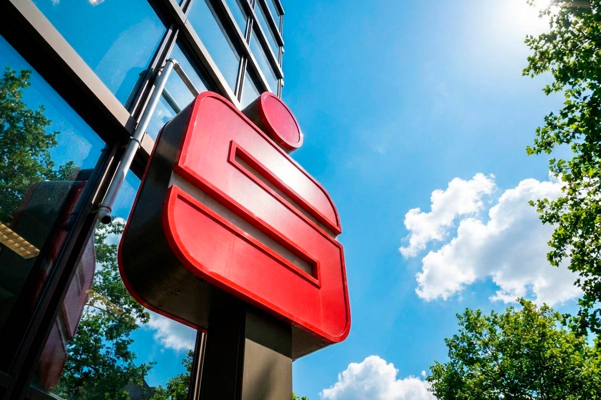 Sparkasse предупреждает клиентов в Германии о фишинге в августе 2026 года. Фото: ausnews.de