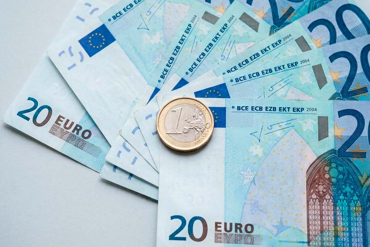 С 1 января 2027 года в Германии меняются правила для работающих пенсионеров. Фото: ausnews.de