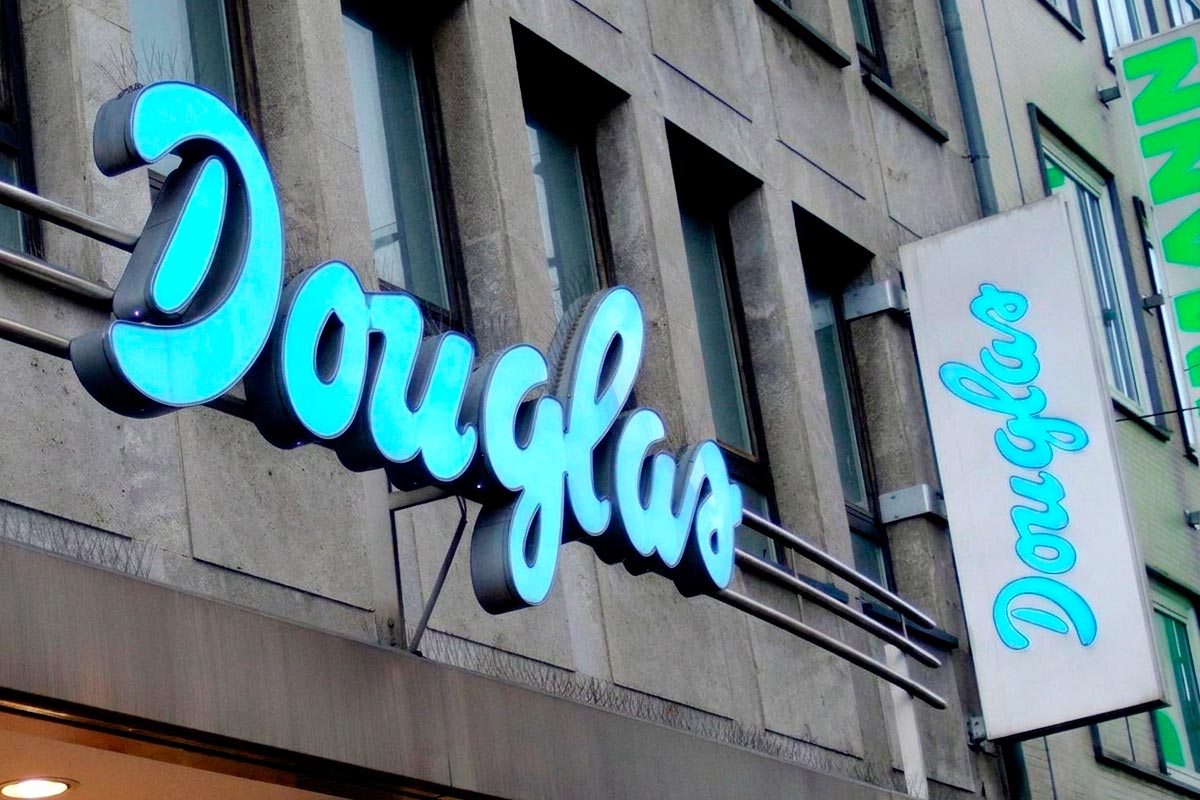Ажиотаж вокруг аналогов духов в Германии: Lidl не успевает продавать, а Douglas снимает с продажи. Фото: ausnews.de