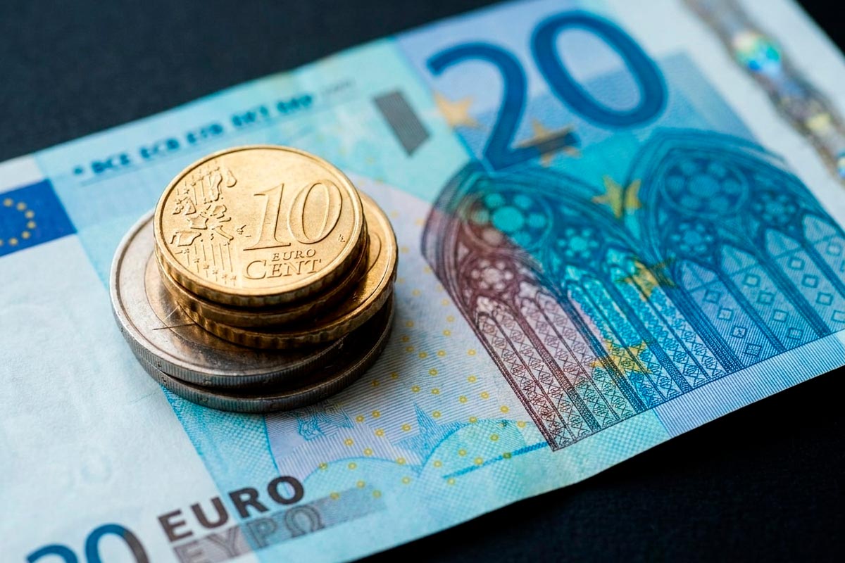 Насколько вырастут зарплаты госслужащих в Германии в 2027 году. Фото: ausnews.de